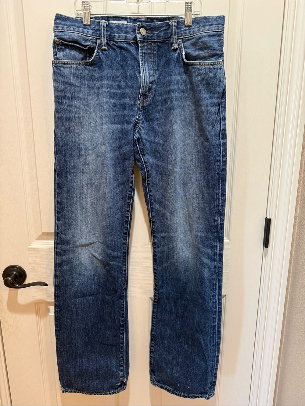 Men’s Gap 1969 Standard Blue Straight-Leg Jeans 31x32